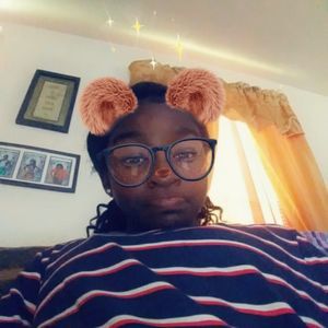 Meet your Posher, Elyse